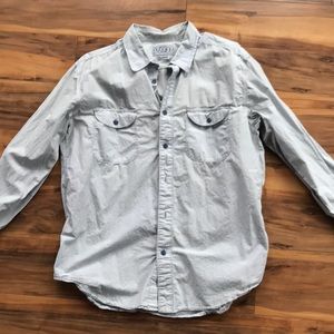Lucky Brand Men’s casual button down shirt!!